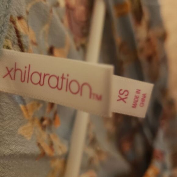 Women's Floral Top Sz XS - Picture 3 of 3